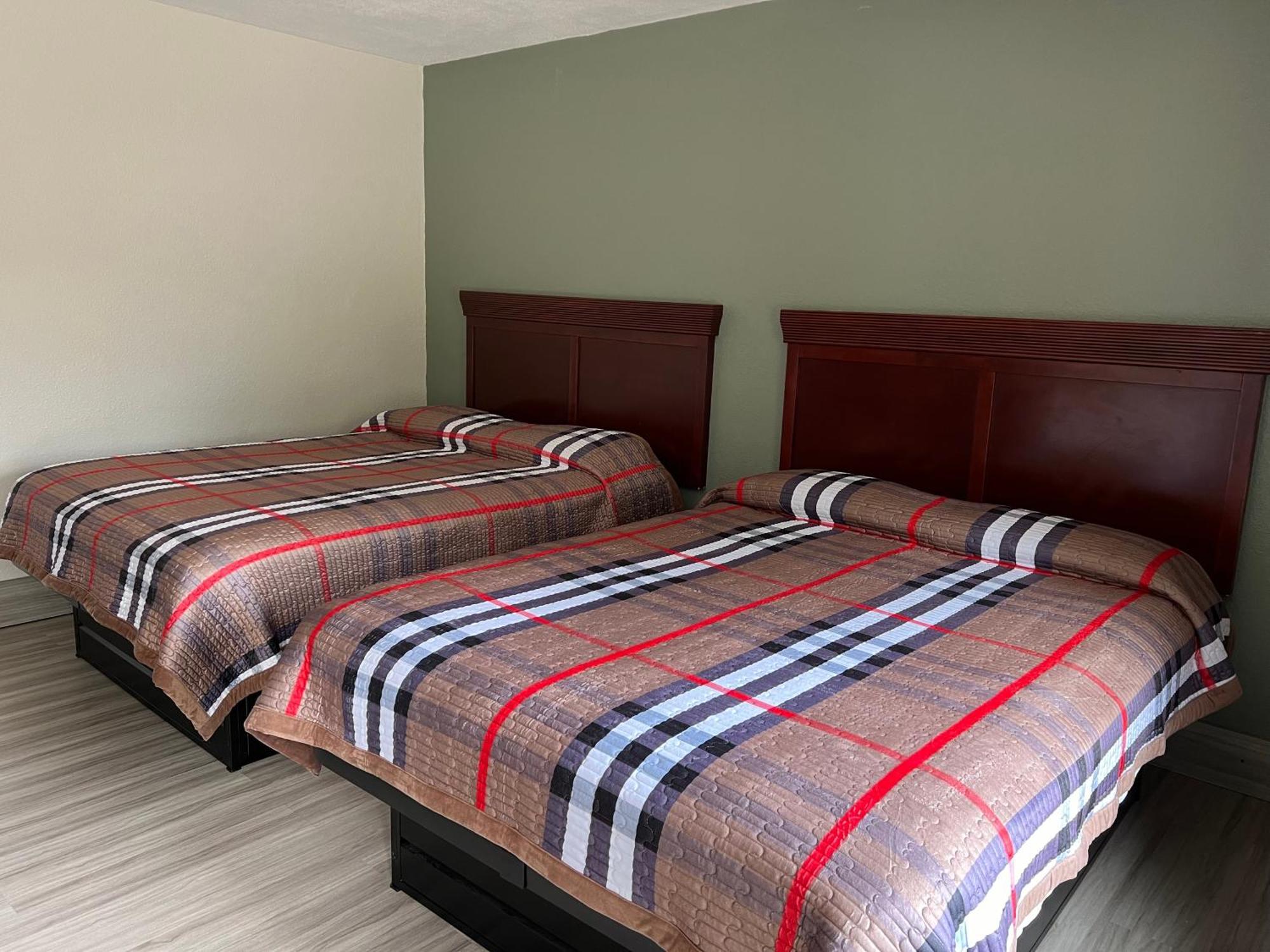 Comfort Stay Inn كوينسي المظهر الخارجي الصورة